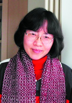 Deng Xiaohua is one of China's most controversial authors [changsha.cn]