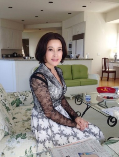 Lui Xiaoqing ceremony 2012 зурган илэрцүүд