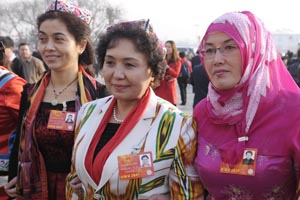 Unite Women Of All Ethnic Groups And Work For A Beautiful Xinjiang