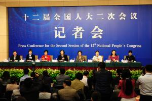 Female Deputies Answer Questions on Women's Development, Rights Protection Female Deputies Answer Questions on Women's Development, Rights Protection