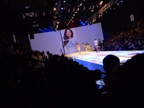 China, Jeanswest lanza competencia 24a Leisurewear Diseño en Pekín