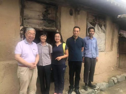 Retiree Dedicates Efforts and Apartment to Helping Students Complete Studies