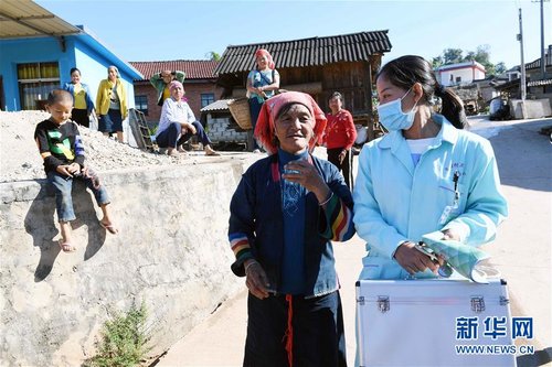 Country Doctor Devotes Herself to Hometown in SW China