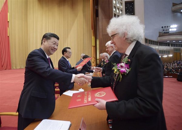 Xi Honors Two Academicians with China's Top Science Award