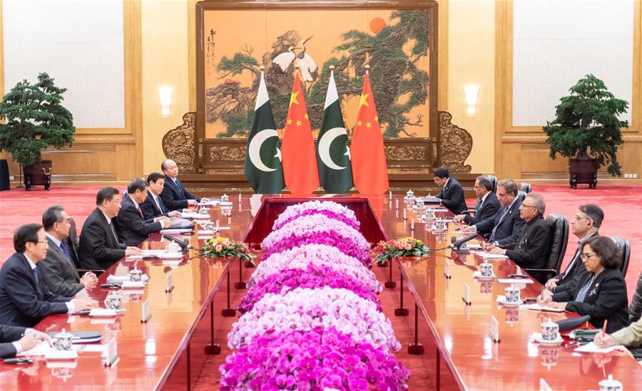 Xi Holds Talks with Pakistani President to Deepen Ties Amid Fight Against COVID-19