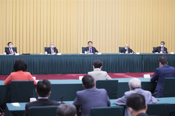 Chinese Leaders Join Discussions with Political Advisors
