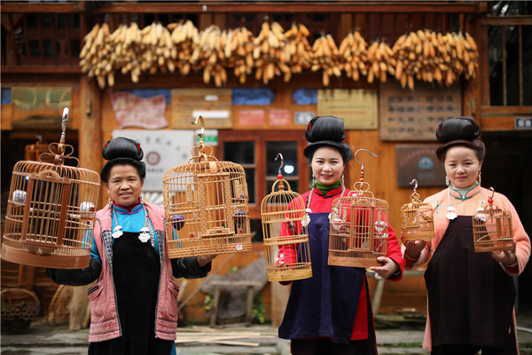 China's Handmade Birdcages Popular in Domestic, Overseas Markets