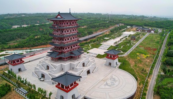 GLOBALink | The Peony Pavilion Scenic Area in Luoyang Starts Trial Operation