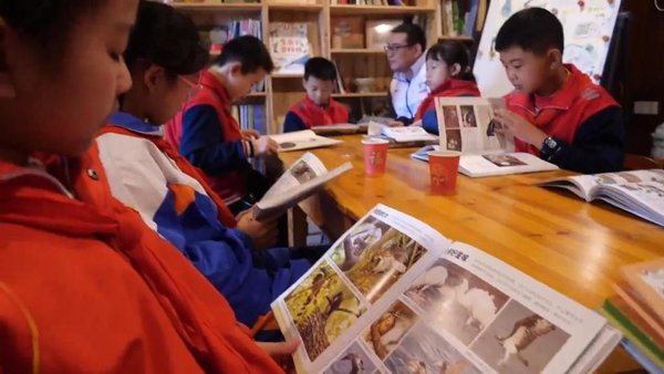 GLOBALink | Migratory Birds Library Added to Local Ancestral Temple in China's Poyang Lake