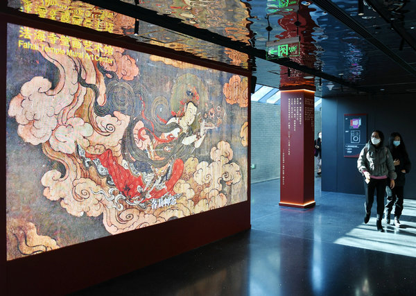Centuries-Old Buddhist Mural Art Comes Alive in Beijing