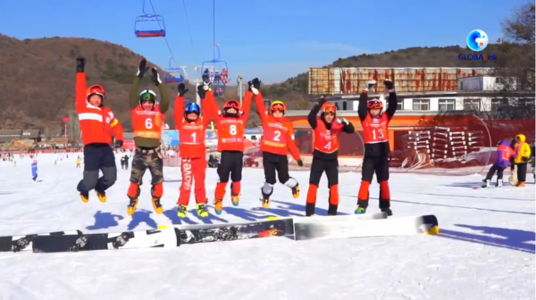 GLOBALink | Ski and Snowboard Fever Grips Chinese Teenagers