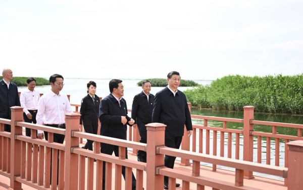 Xinhua Headlines-Xi Focus: Xi Urges Sustained Efforts to Curb Desertification