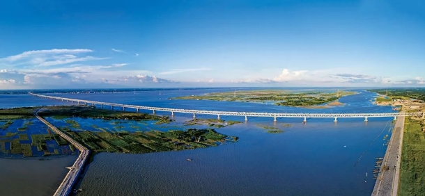 Engineer Plays Vital Role Building Padma Bridge in Bangladesh