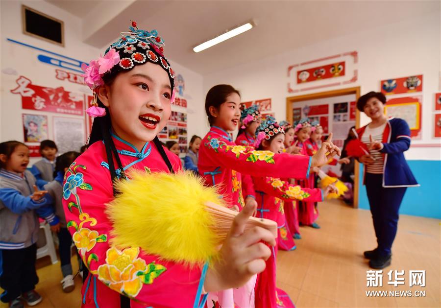 Searches these asian teen China Regional Foreign Women