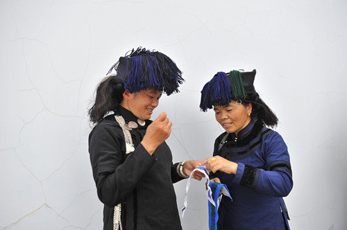 Sewing Workshops Cultivate Women's Talents in Yunnan
