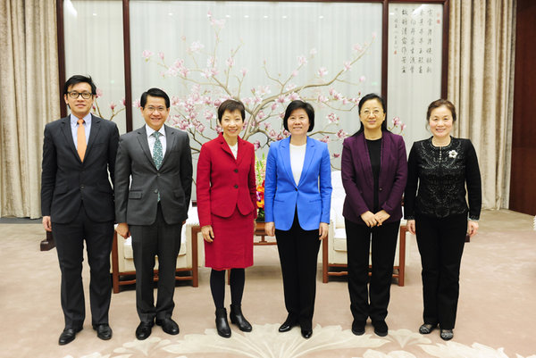 ACWF President Meets Visiting Singapore Delegation