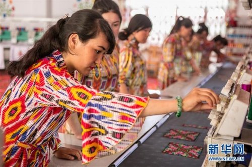 Embroidery Leads NW China Villagers on Road to Wealth
