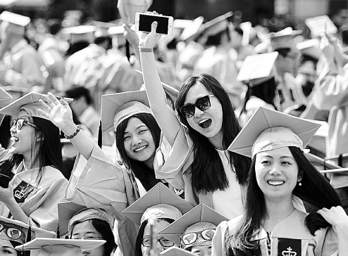 Nation Woos Back Chinese Studying Overseas