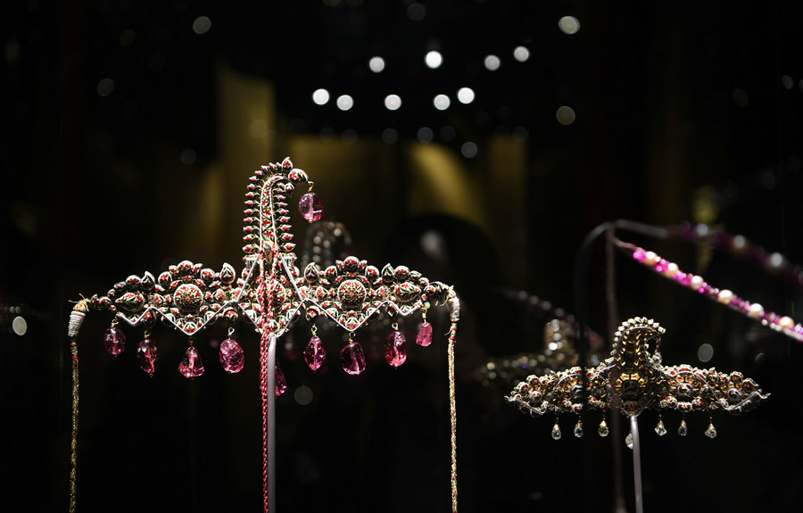Indian Jewels Shine in Palace Museum - All China Women's Federation