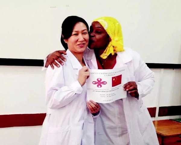 Chinese Pharmacist Dedicated to Improving Healthcare in Guinea