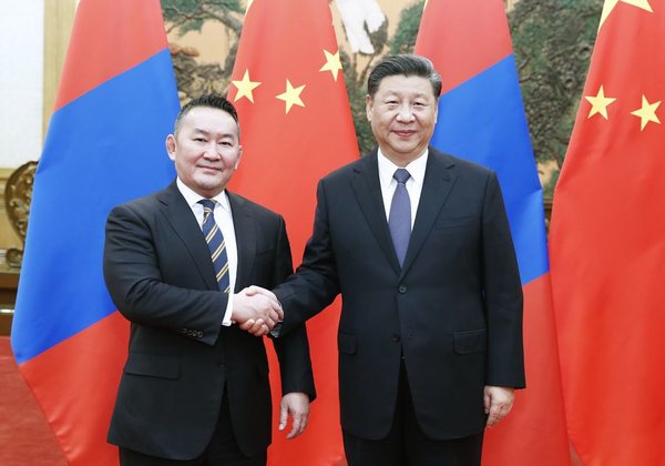 Xi Says China, Mongolia Help Each Other in Face of Difficulties