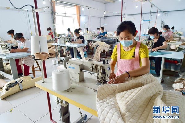 Home Textile Industry Provides Jobs for Rural Women in Hebei, N China
