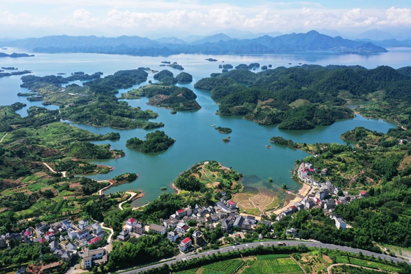 Meet Women Environmentalists Exploring New Ways to Protect Qiandao Lake in E China