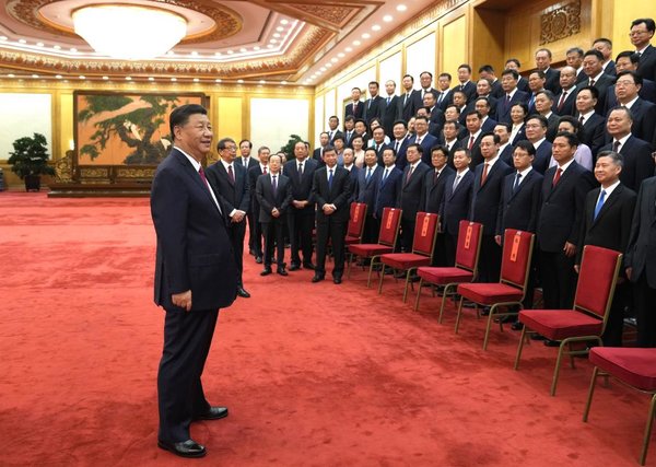 Xi Meets with Outstanding County-Level Party Secretaries