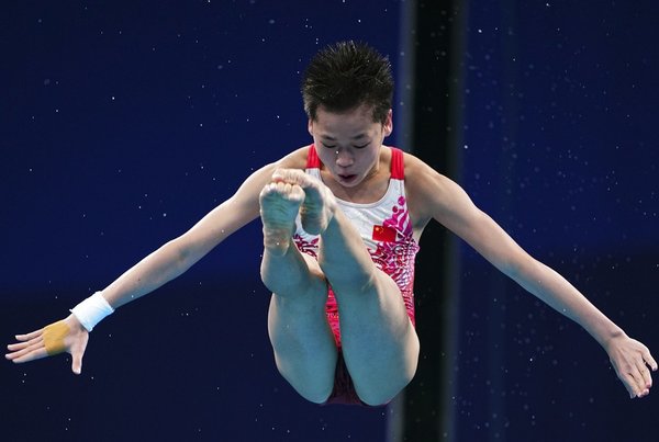 Quan Leads 1-2 Chinese Finish in Women's 10m Platform at Tokyo Olympics