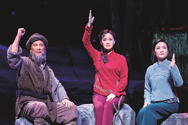 'Most Chinese of Voices' Singing Stories About China