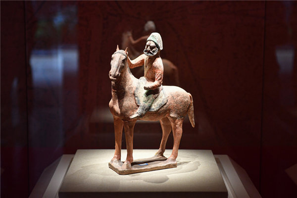 Relic Exhibition in Hainan Explores Tang Culture