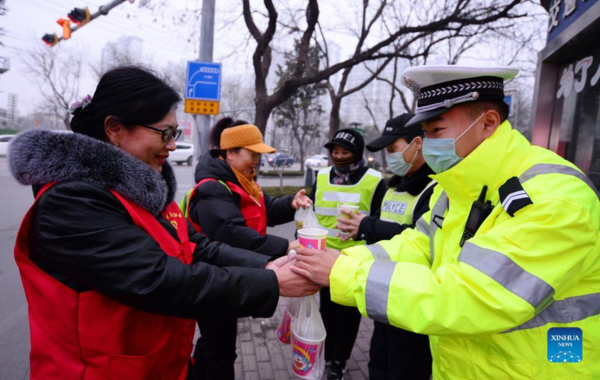 China unveils guidelines on improving voluntary service system
