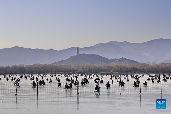 People Enjoy Winter Activities Across China