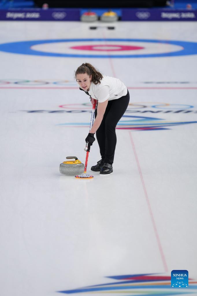 China Competes with Switzerland at Curling Mixed Doubles Round Robin Session of Beijing 2022