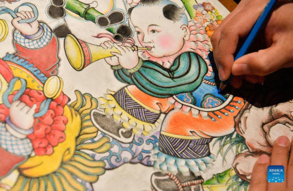 Pic Story of a Team Committed to Inheriting Yangliuqing Woodblock Painting in Tianjin