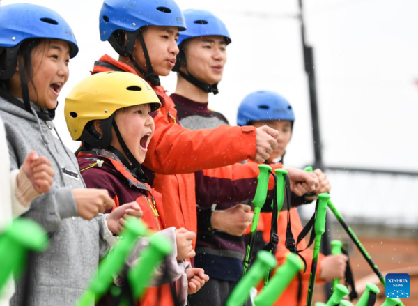 Students from Special Education School in Chengdu Pursue Skiing Dream
