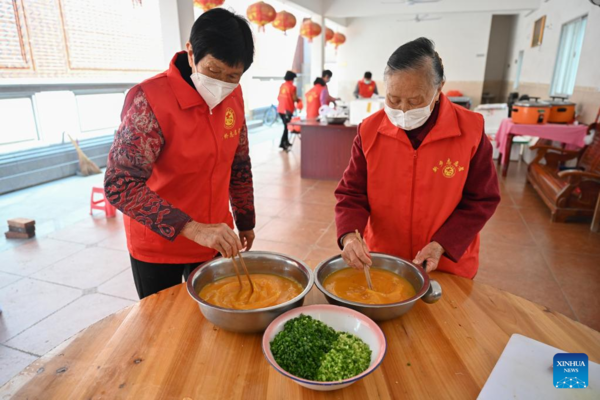 Local Grannies Volunteer to Provide Lunches to Frontline Workers in Quanzhou, Fujian
