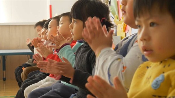 GLOBALink | Xinjiang, My Home: Kindergarten Teacher's Happy Life