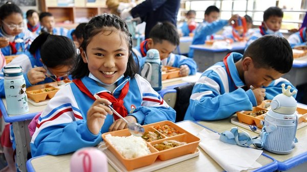 GLOBALink | 'Central Kitchen' Provides Nutritious Meals for Students in Lhasa of SW China's Tibet