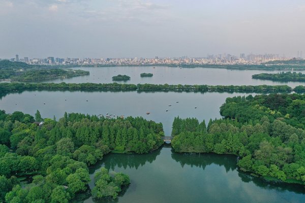 Xi Story: Preserving the Beauty of West Lake