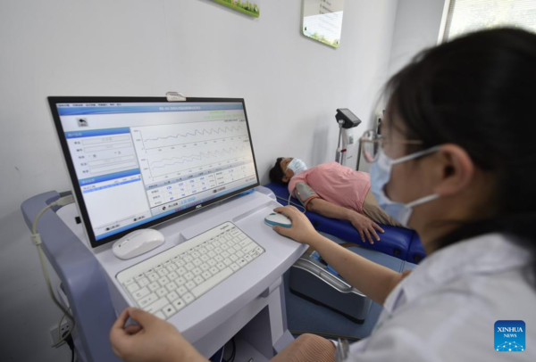 Smart Health Care Hut Offers Residents Great Convenience in East China