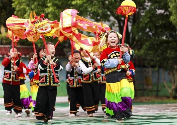 Online Platforms Connect Intangible Cultural Heritage and Modern Life in China