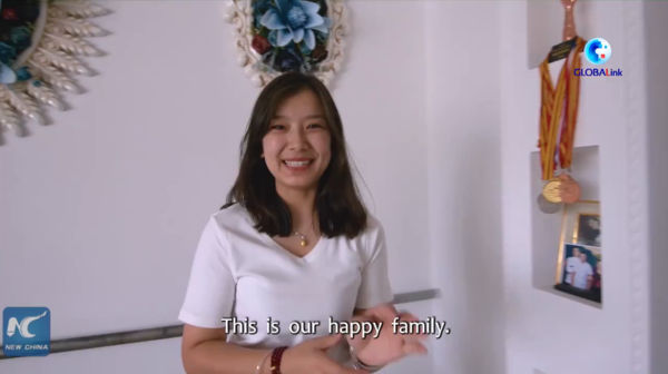 GLOBALink | Xinjiang, My Home: A Uygur Girl's Happy Family Life