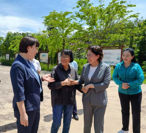 ACWF Vice-President Conducts Investigation Tour of Yunnan, Guangxi