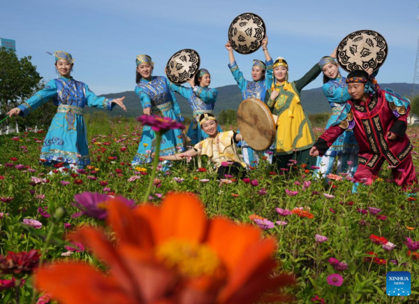 Hezhe People Enjoy Colorful Life in Heilongjiang, NE China