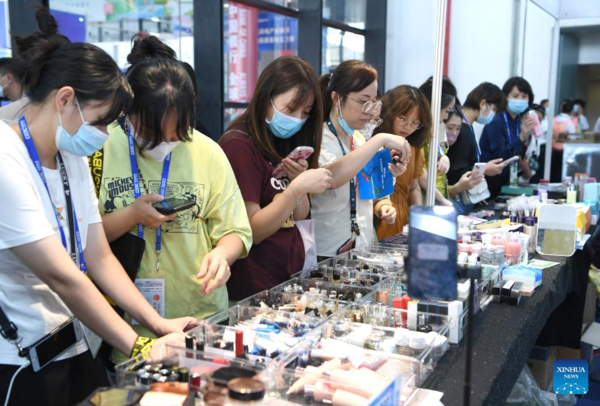 Featured Commodities from ASEAN Countries Attract Visitors at China-ASEAN Expo