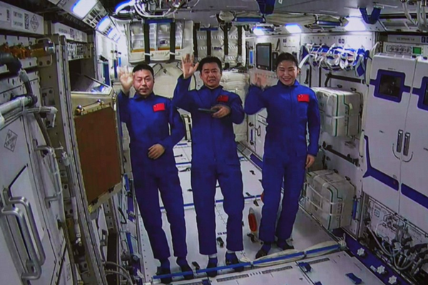China to Livestream Class from Space Station Lab Module