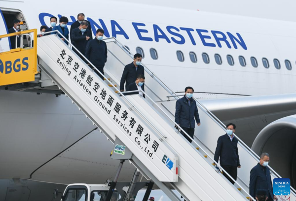 (CPC Congress) Delegates to CPC National Congress Arriving in Beijing