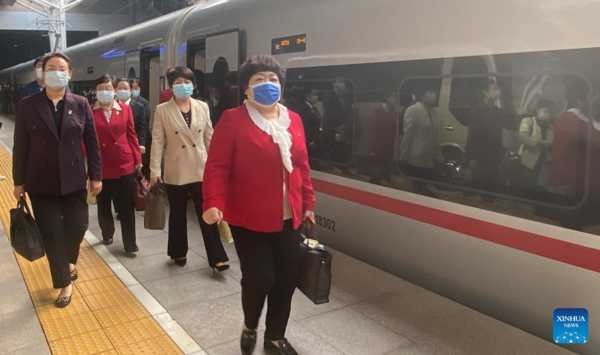 (CPC Congress) Delegates to CPC National Congress Arriving in Beijing