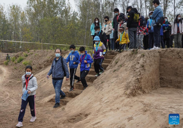 Families Attend Archaeological Tour During Beijing Public Archaeology Season